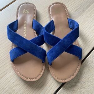 Malvados Icon Neko Plush Slide Sandals in Azure size 7 / 8 women’s sandals